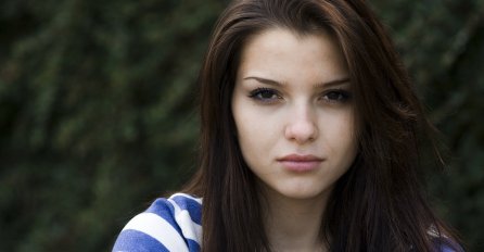 "Moja starija sestra je izgubila život u saobraćajnoj nesreći prije godinu dana, bila je udata, imala 3 kćerke"