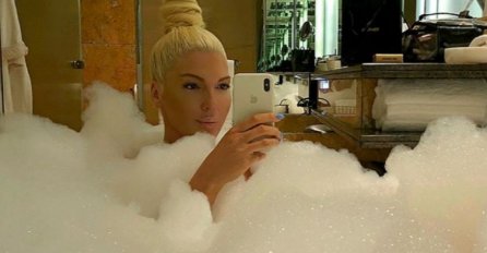 FANOVI U NEVJERICI, JELENA KARLEUŠA GA JE SNAŽNO ZAGRLILA I NE PUŠTA: Procurila slika koja je mnoge ostavila bez teksta, ZAR JE OVO MOGUĆE??