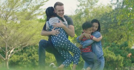 "Muž i ja smo odlučili da usvojimo jednu djevojčicu od 4 godine"