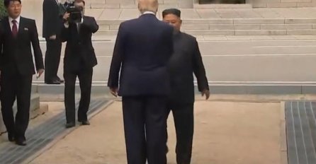 HISTORIJSKI SUSRET NA GRANICI DVIJE KOREJE: Ovo dosad nije uradio nijedan američki predsjednik
