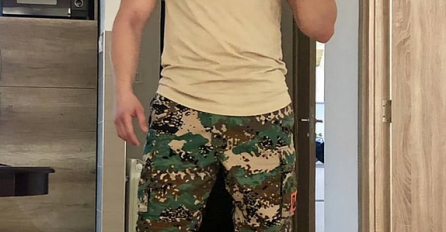 SLOBA RADANOVIĆ U HELANKAMA: PJEVAČ ZAPALIO DRUŠTVENE MREŽE, SVI KOMENTARIŠU OVU SLIKU! FOTO