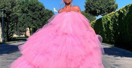 STIGLA VIJEST KOJA JE MNOGE RASTUŽILA, OGLASIO SE MENADŽER JELENE KARLEUŠE: "Žao mi je, ali..."