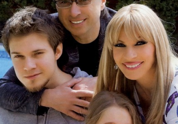 DANIJEL JE SUZANIN SIN IZ PRVOG BRAKA, otac ga je ostavio kad je imao 7 mjeseci: Evo kako on danas izgleda, RADI U GRANDU - evo i šta