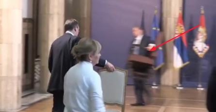 VUČIĆ DOŠAO NA KONFERENCIJU ZA MEDIJE, A ONDA UGLEDAO STOLICU NA KOJOJ TREBA DA SJEDI: O njegovom narednom potezu SVI BRUJE (VIDEO)