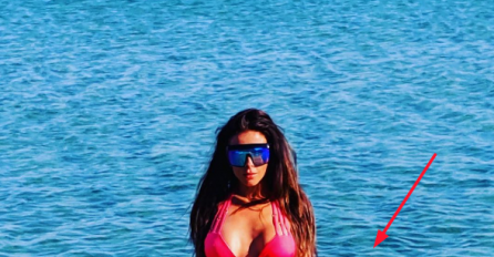 NIKADA JE OVAKVU NISMO VIDJELI, ANA SEVIĆ SE SKINULA U BRUTALNI KUPAĆI I POKAZALA TIJELO: Svi samo gledaju u njen stomak, KOMENTARI NE PRESTAJU!