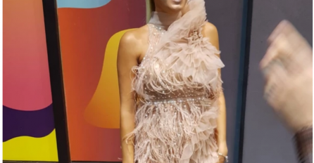 LUNA SE POSPREMILA ZA ZABAVU, ALI SVI SU GLEDALI U NJENE SANDALE: Ovo Srbija još nije vidjela, ŠTA JE OVO LJUDI MOJI? (FOTO)