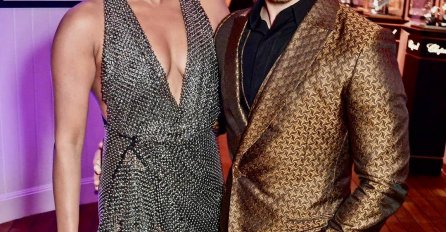 SVI BRUJE O SLAVNOM PARU: Izgleda kao da mu je mama, a evo koliko je STARIJA OD NJEGA