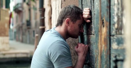 DOŠAO JE DA UPOZNA RODITELJE SVOJE DJEVOJKE, A ONDA JE SHVATIO DA JE U TOJ KUĆI VEĆ BIO! Momak raskinuo istog momenta, a razlog će vas zaprepastiti