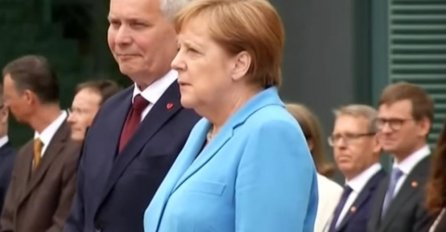 OTKRIVENO ŠTA JE MERKELOVA PONAVLJALA TOKOM DRHTAVICE: Ekspert za čitanje sa usana razotkrio Angelu, SAD JE SVE JASNO(VIDEO)
