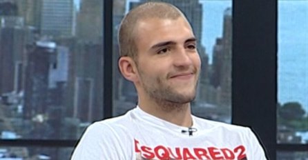 CIJELI STUDIO U TRENUTKU ZANIJEMIO: Pogledajte šta je VELJKO RAŽNATOVIĆ uradio DEI U JUTARNJEM PROGRAMU, a onda joj rekao samo jednu rečenicu!