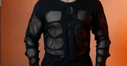 SLOBA OTIŠAO KORAK DALJE: Ima još bezobrazniju sliku s novom djevojkom, a ovaj detalj mnogi nisu primijetili!