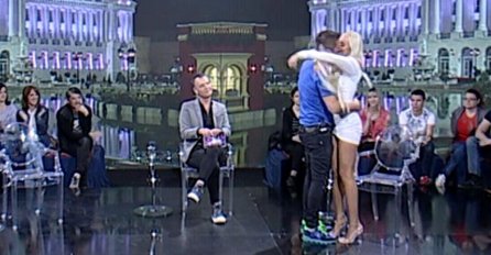 MARKO I LUNA SE POLJUBILI PRED SVIMA, MISLILI DA KAMERA NIJE UKLJUČENA: Palo pomirenje, evo šta joj je MARKO DAO, KAKVA RADOST! (FOTO)