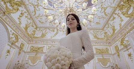 " Mlada je iz bogate porodice i njeni su željeli da se napravi veliko vjenčanje, kakvo samo oni mogu da prirede. Mi smo svi put tog mjesta krenuli.."