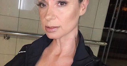 VEĆ DANIMA JE NEMA NA DRUŠTVENIM MREŽAMA, A SADA JE OVO OBJAVILA: Na kisiku je, SRPSKA PJEVAČICA ZABRINULA fanove (FOTO) 