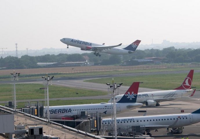 Lažna dojava o bombi u avionu u Beogradu