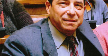 JAVNO JE PRETUKAO GLUMICU (VIDEO), a sad je ovaj popularni pjevač imenovan za Predsjednika Savjeta za ljudska prava