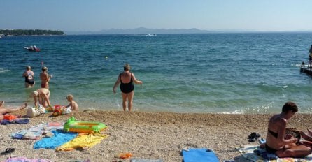 ŽIVI UŽAS NA ADI BOJANI! Turista iz Srbije ušao u more, a onda je PROGUTAN!