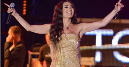 CECA SE OVAKO OBUČENA POJAVILA NA SCENI: Kad su vidjeli šta joj je na nogama ZGROZILI SU SE, KAKAV JE OVO NEUKUS I UŽAS? (FOTO)