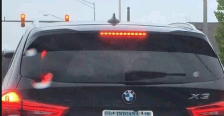 KAD JE UGLEDAO OVU REGISTARSKU TABLICU, ZNAO JE DA JE U AMERICI NALETIO NA BALKANCA: Oplakat ćete kad je vidite! (FOTO)