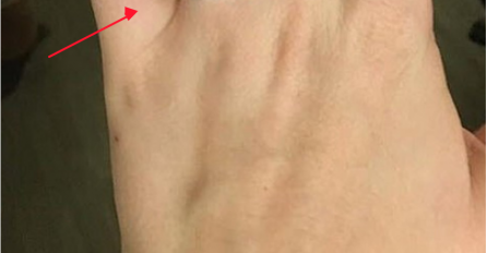 Dečko je prodao kuću zbog OVOG VJERENIČKOG PRSTENA, buduća mlada objavila sliku: "Kakav je ovo užas?! NIŠTA RUŽNIJE NISAM VIDJELA!"