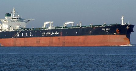 SAD uveli sankcije kineskoj kompaniji optužujući je da je kupovala iransku naftu time kršeći "američke sankcije prema Iranu"