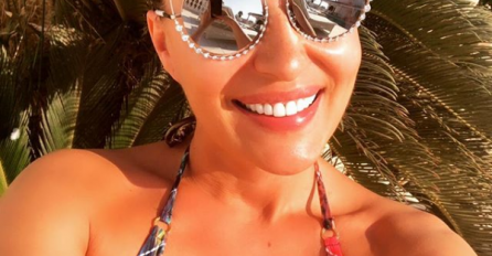 CECA ODRŽALA KONCERT,  SVI GLEDALI U NJENU ČUDNU FRIZURU: Evo kako je izgledala, ŽENE ODUŠEVLJENE!