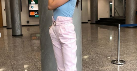 SESTRA DŽEJLE RAMOVIĆ POSTALA YOUTUBERKA: Objavila sliku i POKAZALA MOMKA, sijaju od sreće, A TEK KAD VIDITE KAKO DIŽE TEGOVE (VIDEO)