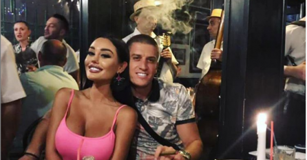 ANA KORAĆ POTVRDILA DA JE TRUDNA, OBJAVILA SLIKU?! "Kupujemo stvari za bebca", evo kako KORAĆEVA IZGLEDA! (FOTO)