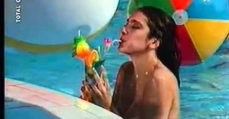 MUŠKARCI SU SANJALI O NJOJ: Zbog skandala se povukla iz javnosti i živjela na SELU, a pogledajte Sabrinu danas, NIJE MOGUĆE DA OVAKO IZGLEDA (FOTO)