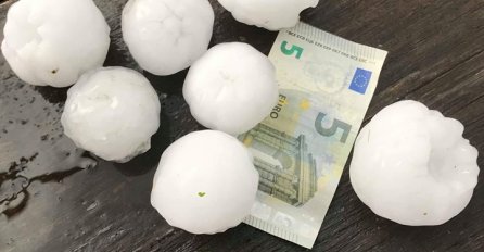 PADAO GRAD VELIČINE 7 CENTIMETARA, STANOVNIŠTVO U PANICI: Oluja i nevrijeme u punom jeku se očekuju, TEK SUTRA, CIJELA DRŽAVA U STRAHU!