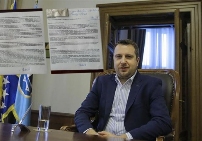 Denis Bećirović traži razrješenje dužnosti ambasadora za Abdulaha Skaku