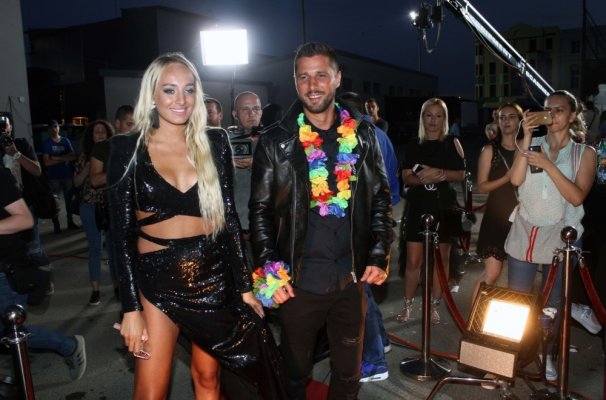 luna-djogani-marko-miljkovic-198164-photo-e-stock-ivan-dobricic-1000x0