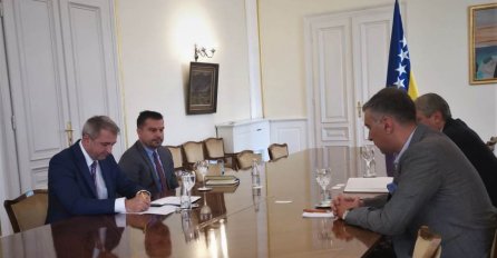 Hrvatski ambasador u Predsjedništvu BiH: Osuđujemo izjavu Džaferovića