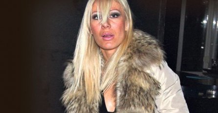 MAJKA JE VESNU ĐOGANI OSTAVILA U SIROTIŠTU: Nakon OVOGA, život joj se mijenja iz korijena, detalji koje NISMO ZNALI O SRPSKOJ PJEVAČICI!