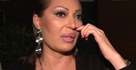 NAKON ŠTO JE KARLEUŠA OBJAVILA ARKANOVU FOTOGRAFIJU, OGLASILA SE CECA: Objavila sliku ovog muškarca, a O ARKANU NI RIJEČI! (FOTO)