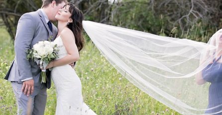 OVO JE TREBALA BITI LIJEPA SVADBENA SLIKA: Ali čekajte da je vidite CIJELU, mladoženja nije imao pojma da se OVO DEŠAVA!