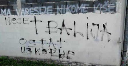 STRAŠNE SLIKE IZ GORNJEG VAKUFA: Prijetnje Bošnjacima i poruke koje veličaju genocid