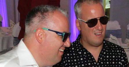 DUGO SE ŠUTILO O OVOME, SAŠA I DEJAN MATIĆ NISU ROĐENI SLIJEPI: Rođeni su kao zdravi dječaci, evo kako su PJEVAČI IZGUBILI VID!