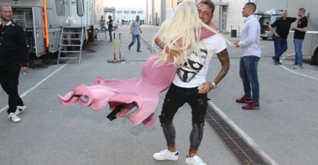 NAKON ZADRUGE 2 OTIŠLA NA ODMOR: KAD SU JOJ VIDJELI POPRSJE NA PLAŽI NIKO NIJE MOGAO DA VJERUJE!