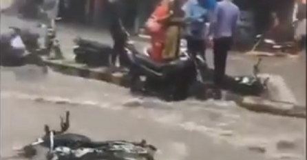 OLUJA POHARALA GRAD, VODA NOSI TIJELA ULICAMA, OVO JE STRAŠNO: Potop stravnio grad, još traje evakuacija