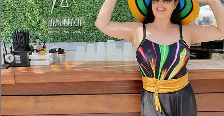 SLIKA KOJU SU SVI ČEKALI DA VIDE, DRAGANA MIRKOVIĆ U ŽUTOM KUPAĆEM KOSTIMU: Zategnuto tijelo, muškarce bacila u TRANS, evo kako izgleda (FOTO)