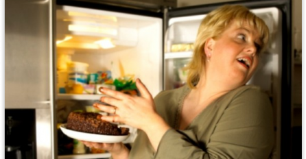 "Svekrva mi stalno govori da sam debela, sklanja mi hranu sa stola,  a sad je prevršila svaku granicu"