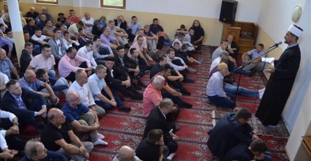 Srebrenica: Centralna bajramska svečanost održana u Bijeloj džamiji