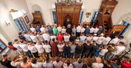 Bajram-namaz klanjan u džamijama širom Crne Gore