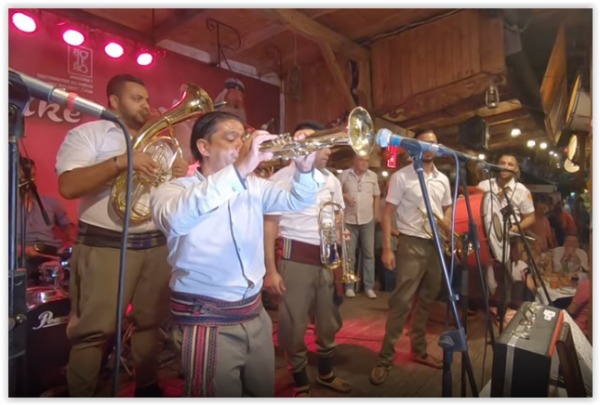 screen-shot-08-11-19-at-06-05-pm