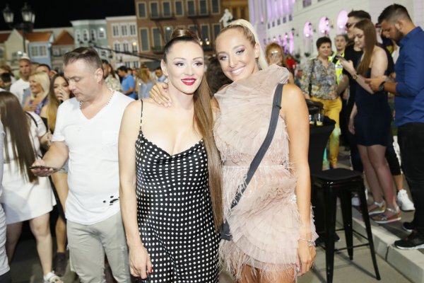 ayok9llahr0cdovl29jzg4uzxuvaw1hz2vzl3b1bhnjbxmvtnpjn01eqv8vyjk3otljogvjzdm0otk4ywuzzwnmzgi3mjg1mmmymjcuanbnkzmczqooaieaaq