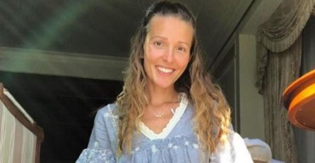 ZBOG OVOG DORUČKA JE NJENO TIJELO ZATEGNUTO, NEMA CELULITA NI STRIJA: Evo šta svakog jutra jede JELENA ĐOKOVIĆ!