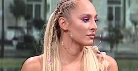 HAOS U STUDIJU PINKA, LUNU OPTUŽILI DA NIJE OTPJEVALA SVOJU PJESMU: Ona je sada otkrila pravu istinu, SVI GLEDALI U NEVJERICI!