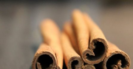 CIMET ČINI ČUDA U BORBI PROTIV VIŠKA KILOGRAMA, ALI SAMO AKO SE OVAKO KORISTI: Evo kako da napravite čaj od CIMETA KOJI SKIDA KILOGRAME (RECEPT)