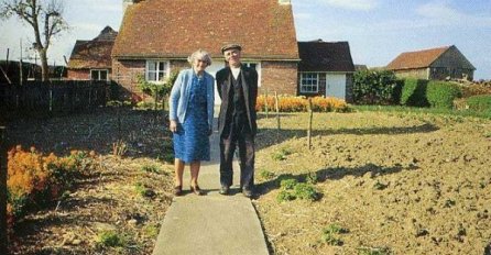 Bračni par se svakih par mjeseci slikao u svom dvorištu: Zadnja fotografija će vas rasplakati (FOTO)